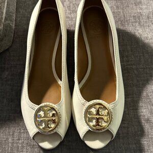 Tory Burch ~ Sally Peep Toe Wedge ~ 8 ~ Off White ~